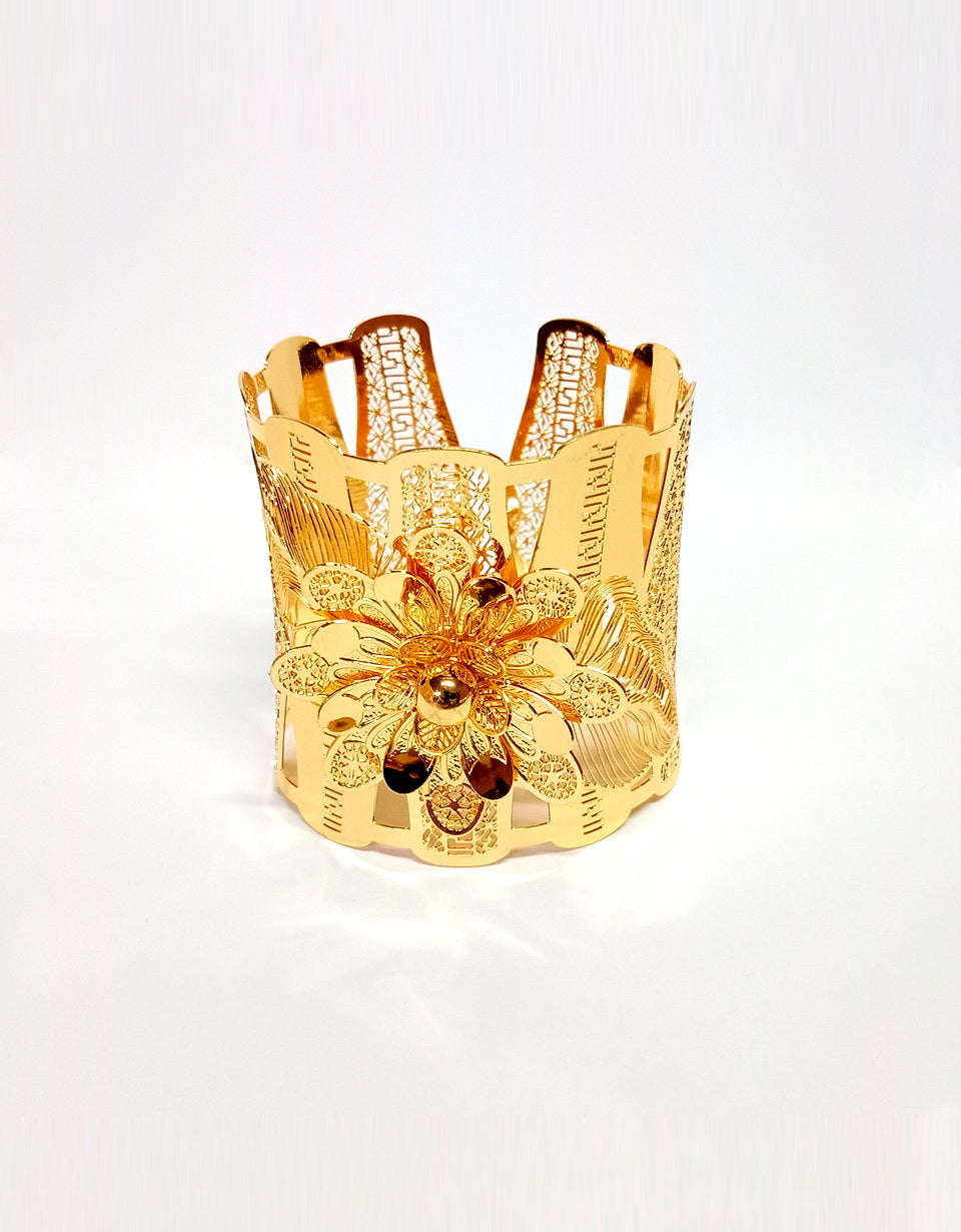 Floral Style Golden Ring and Bangle