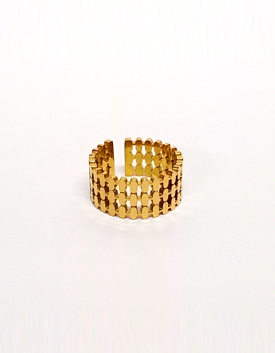HMW Geometric Link Golden Ring