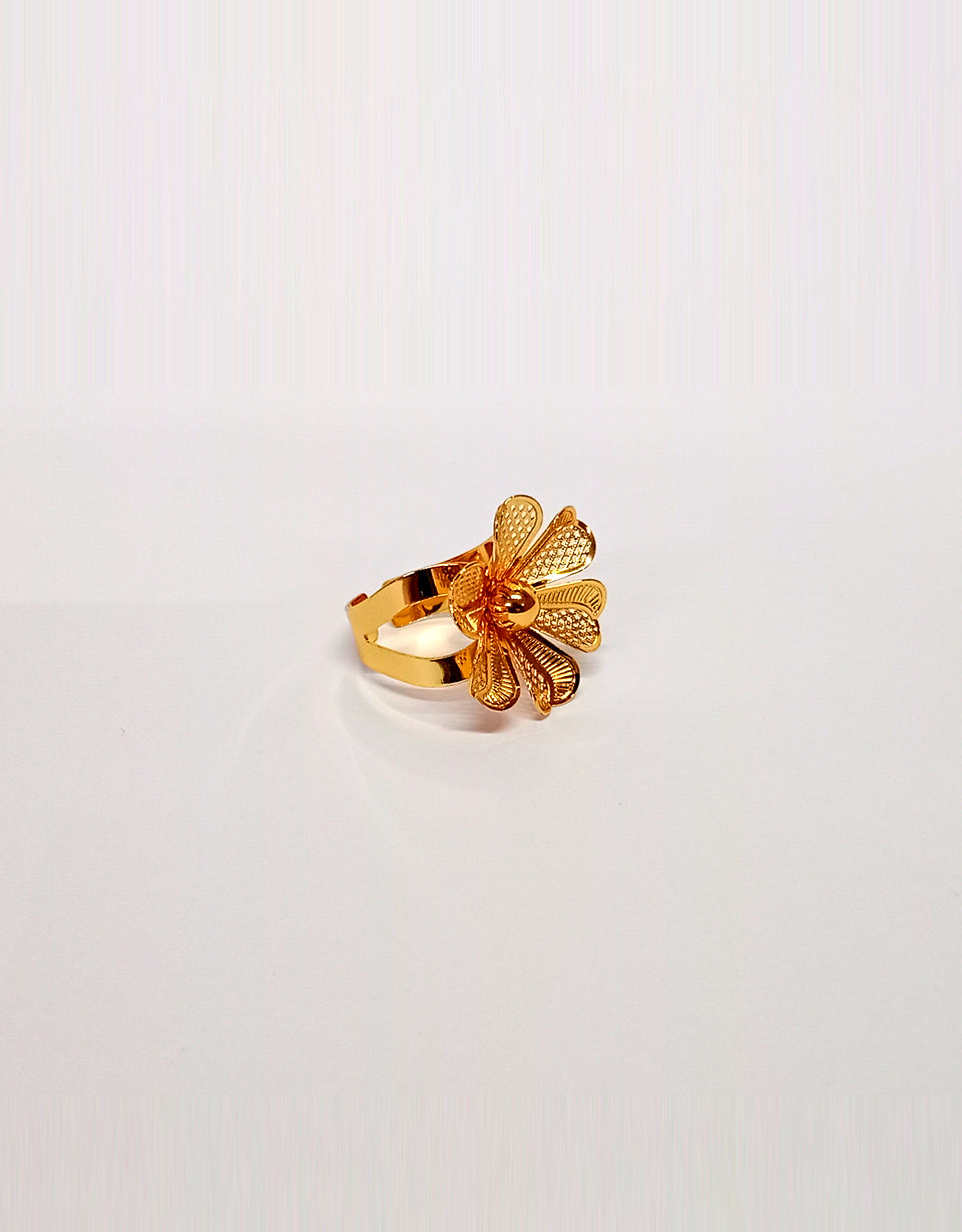 HMW Floral Infinity Golden Ring and Bangle