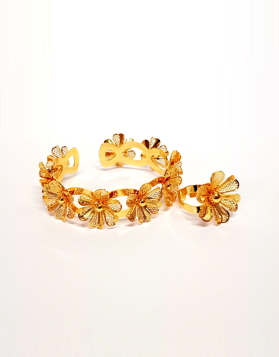 HMW Floral Infinity Golden Ring and Bangle